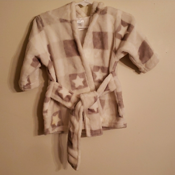 Creamy White/gray Checkered 0-9 Month Bath Robe - Picture 1 of 7